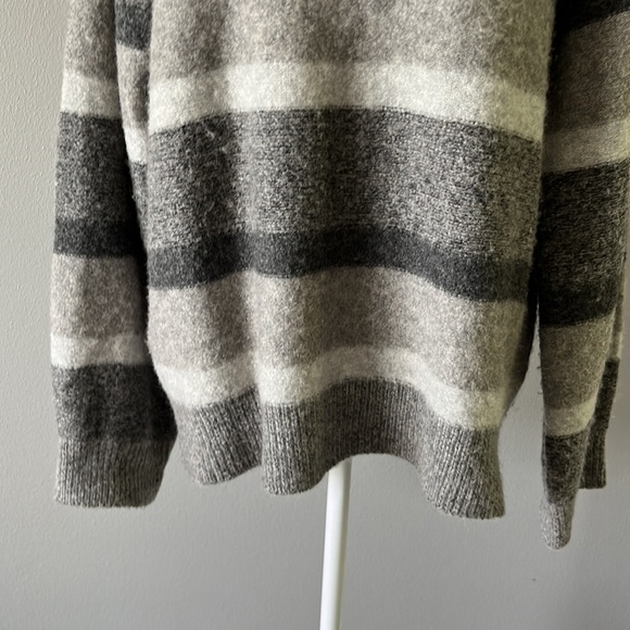 Magaschoni Wool Blend Striped Sweater Gray - Picture 3 of 10